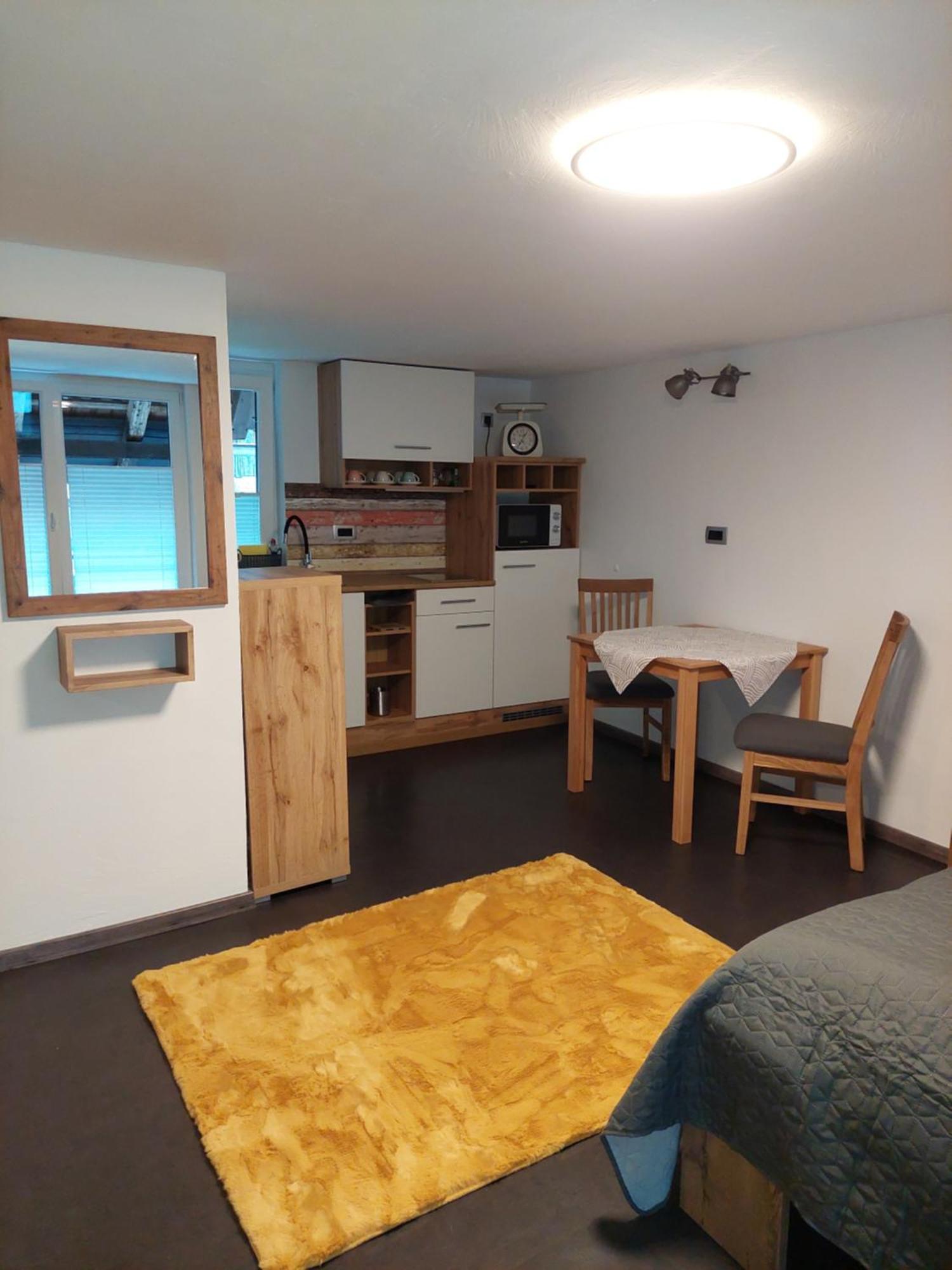 Apartmaji Pr'Pisk Bohinjska Bela Oda fotoğraf